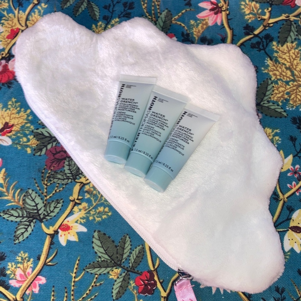 Peter Thomas Roth Water Drench Cloud Cream Travel Set in Cloud Bag!